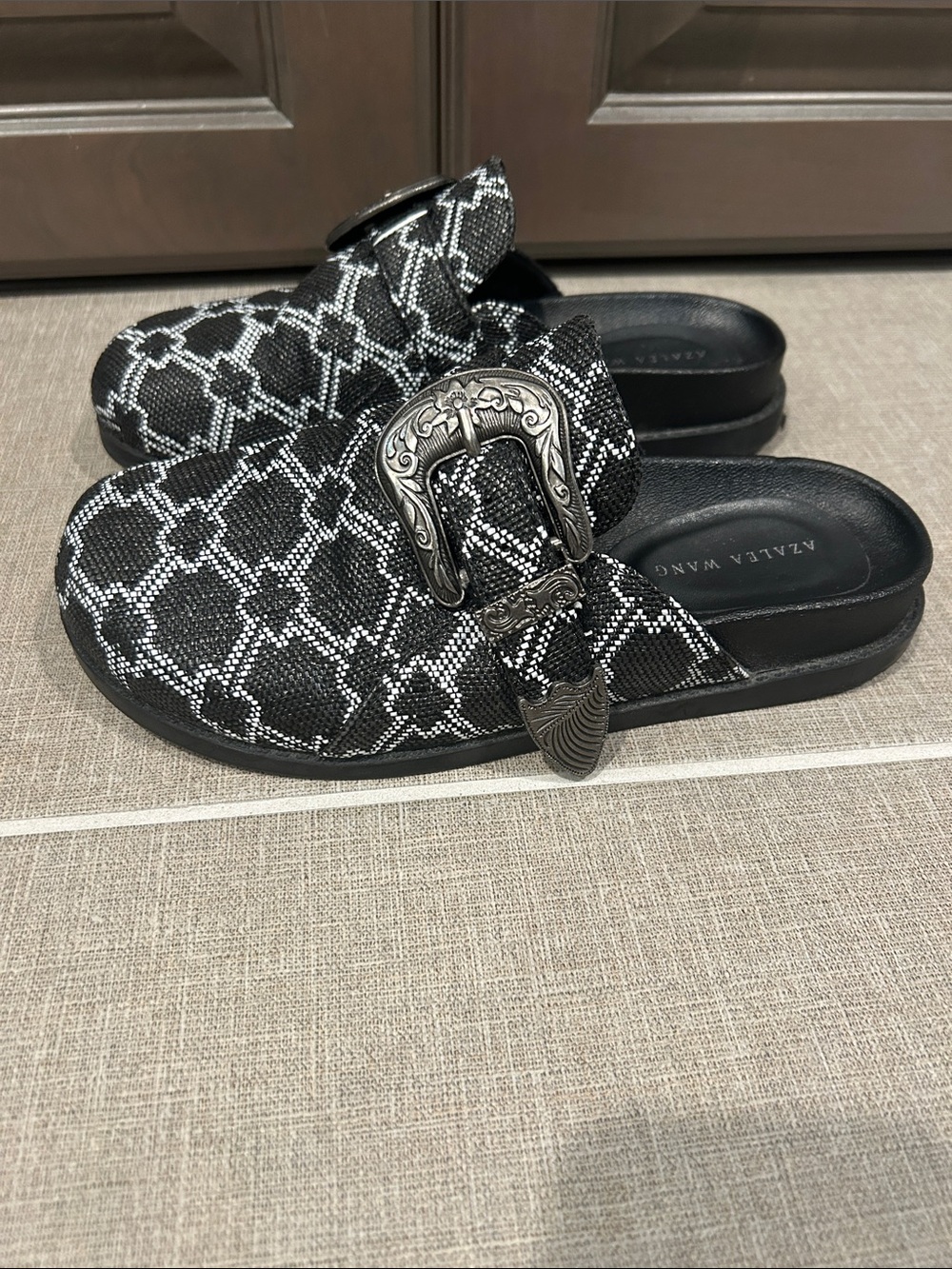 Azalea Wang Informer Clog, Size 6.5